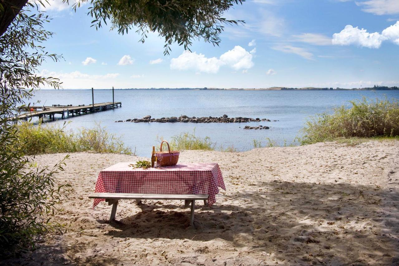 Hotel Faaborg Fjord Екстериор снимка